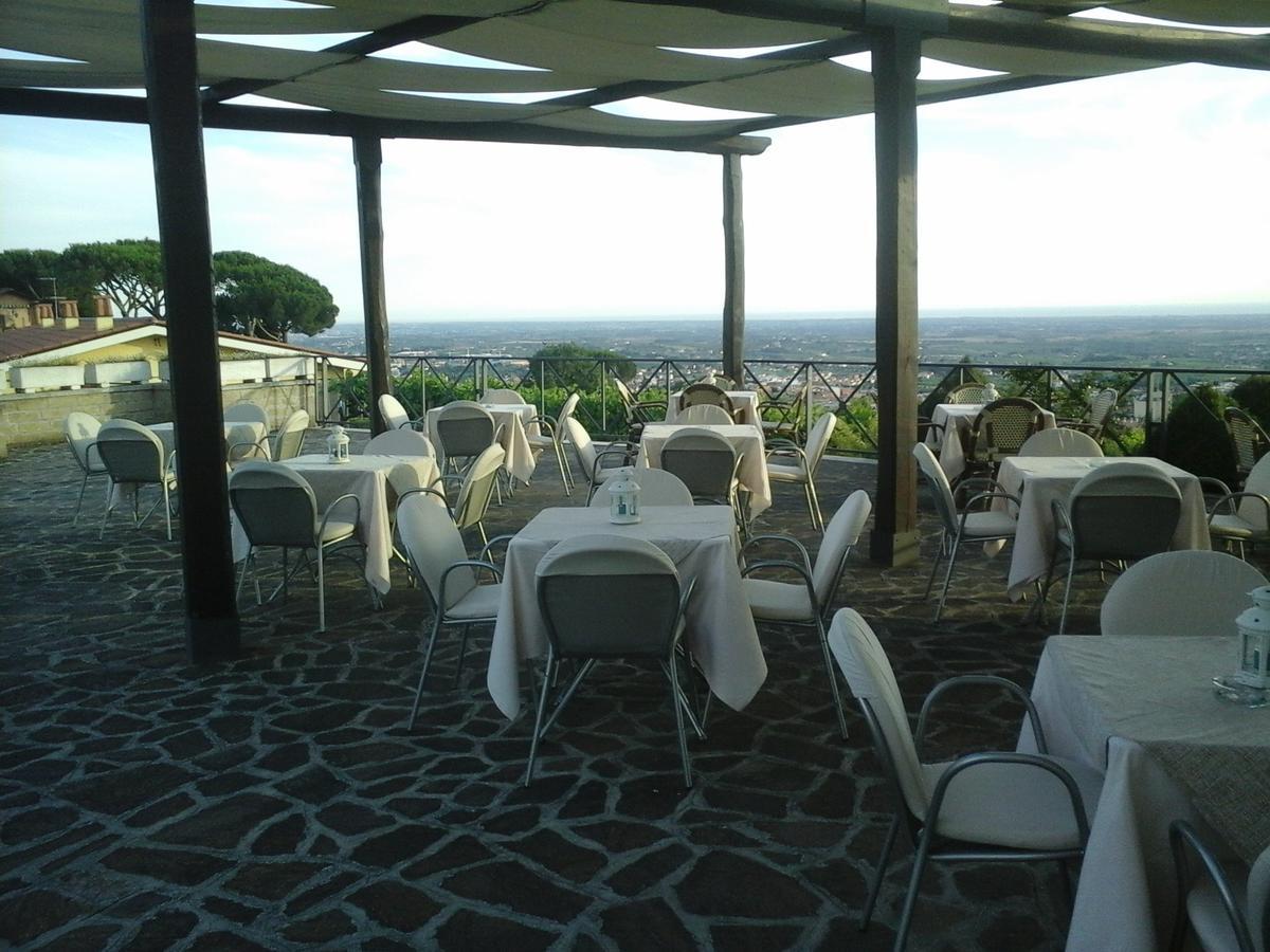 Agriturismo La Vite E Gli Ulivi Villa Ariccia Luaran gambar